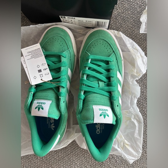 Adidas Nora Unisex Skate Shoes Court Green – Size Men 7.5 / Women 8.5 – JH8144 - Picture 8 of 16